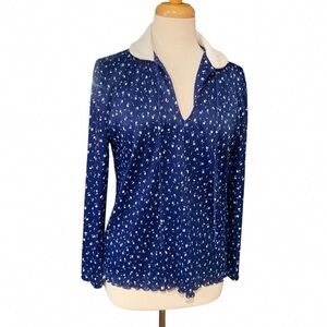 Women's Navy Blue Long-Sleeve V-Neck Top with White Collar